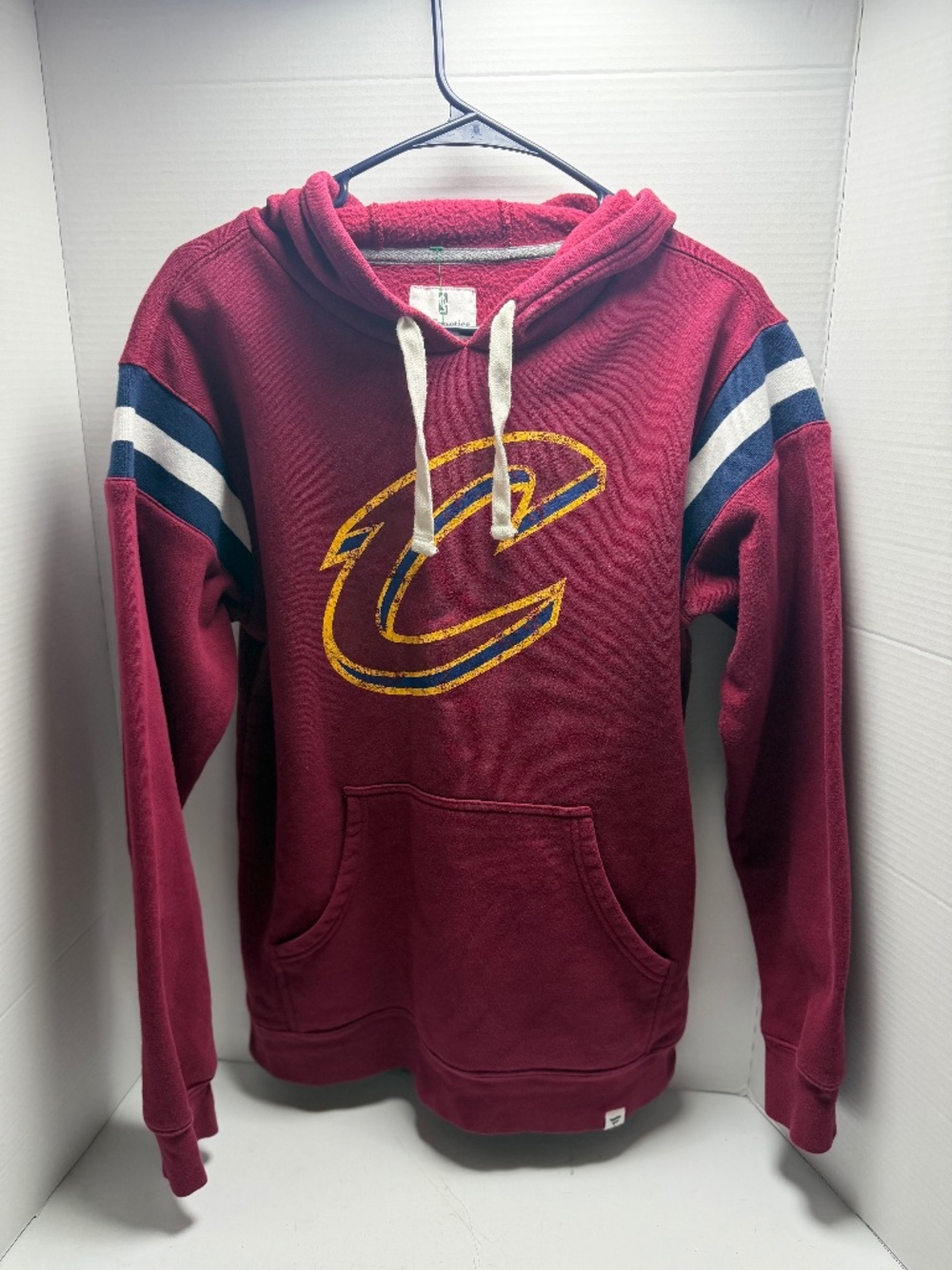 Men’s Fanatics Cleveland Cavaliers Retro Stripe Hoodie Sweatshirt Small NBA